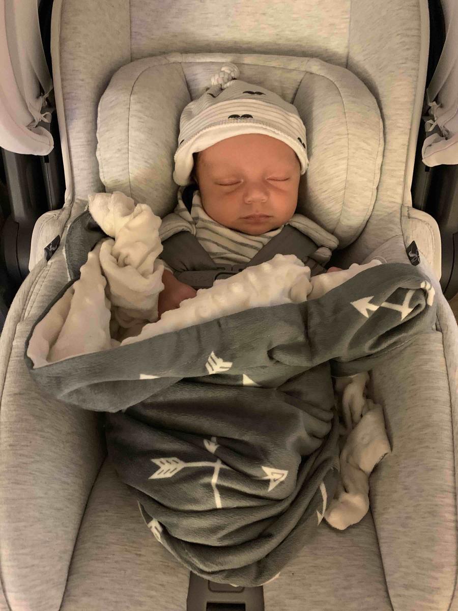 Review Thumbnail Image 0 206050946