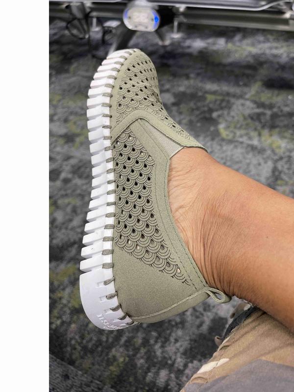 Customer photo for "Like Walking on Air"