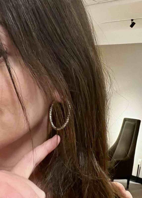 Review Thumbnail Image 0 238612425