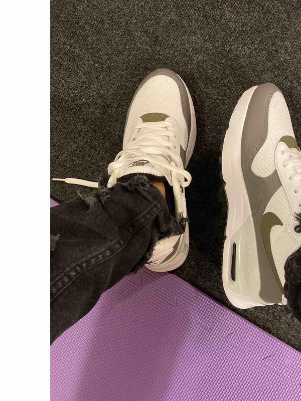 Review Thumbnail Image 1 228075777