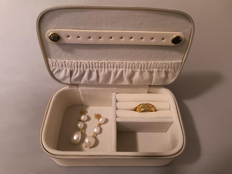 Review Thumbnail Image 0 235039985