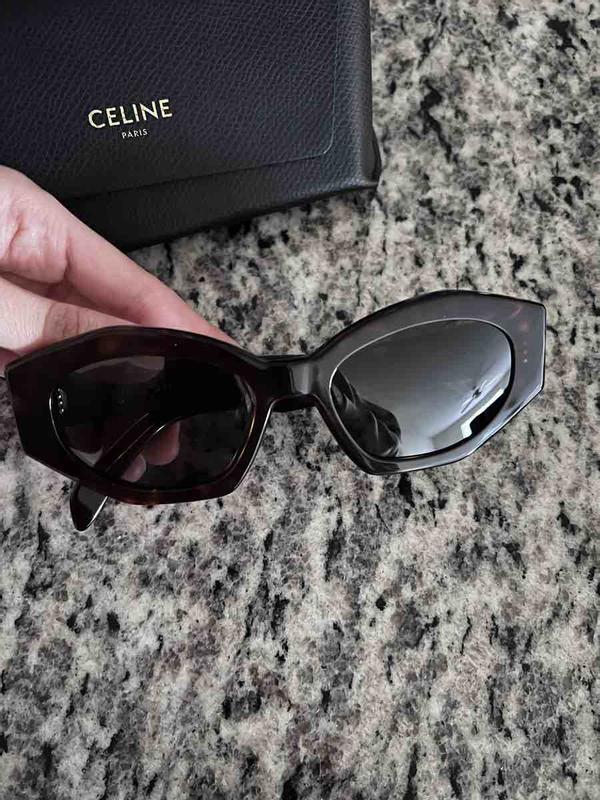 Review Thumbnail Image 2 225445712