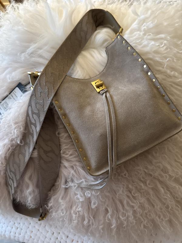 Review Thumbnail Image 0 243410468