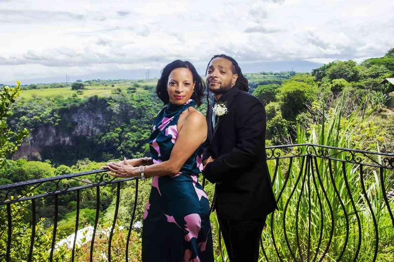 Review Thumbnail Image 0 242306405