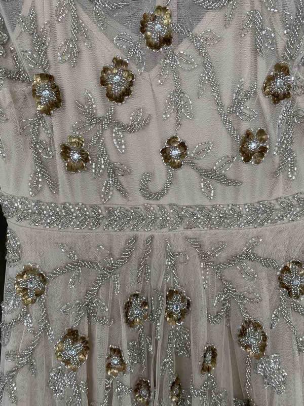Customer photo for "lovely elegant dress (but heavy)"