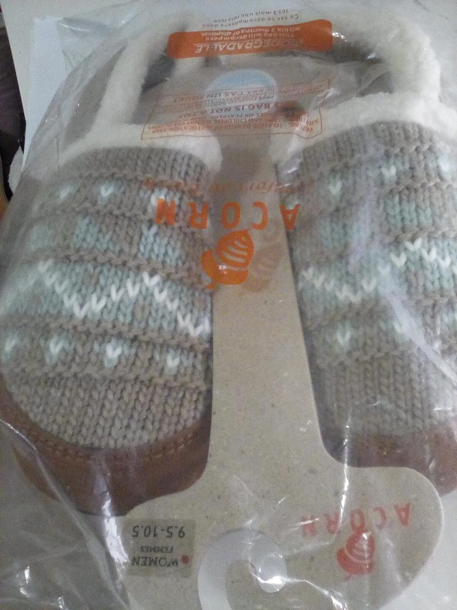 Customer photo for "Great shoe but color was not accurate"