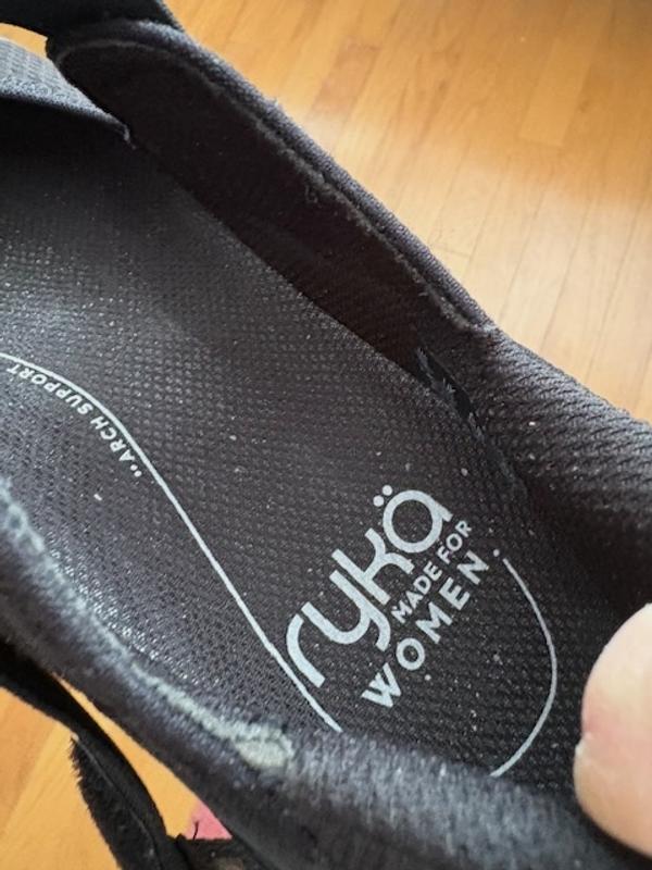 Review Thumbnail Image 0 247966378