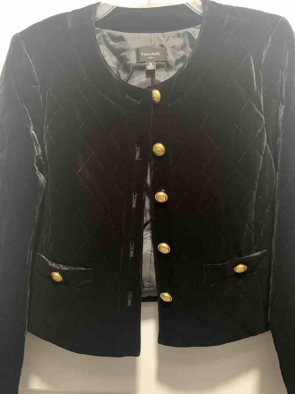 Review Thumbnail Image 0 246914264