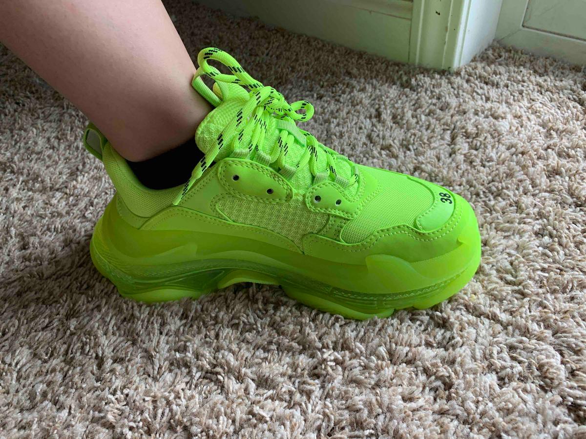 Review Thumbnail Image 0 197204490