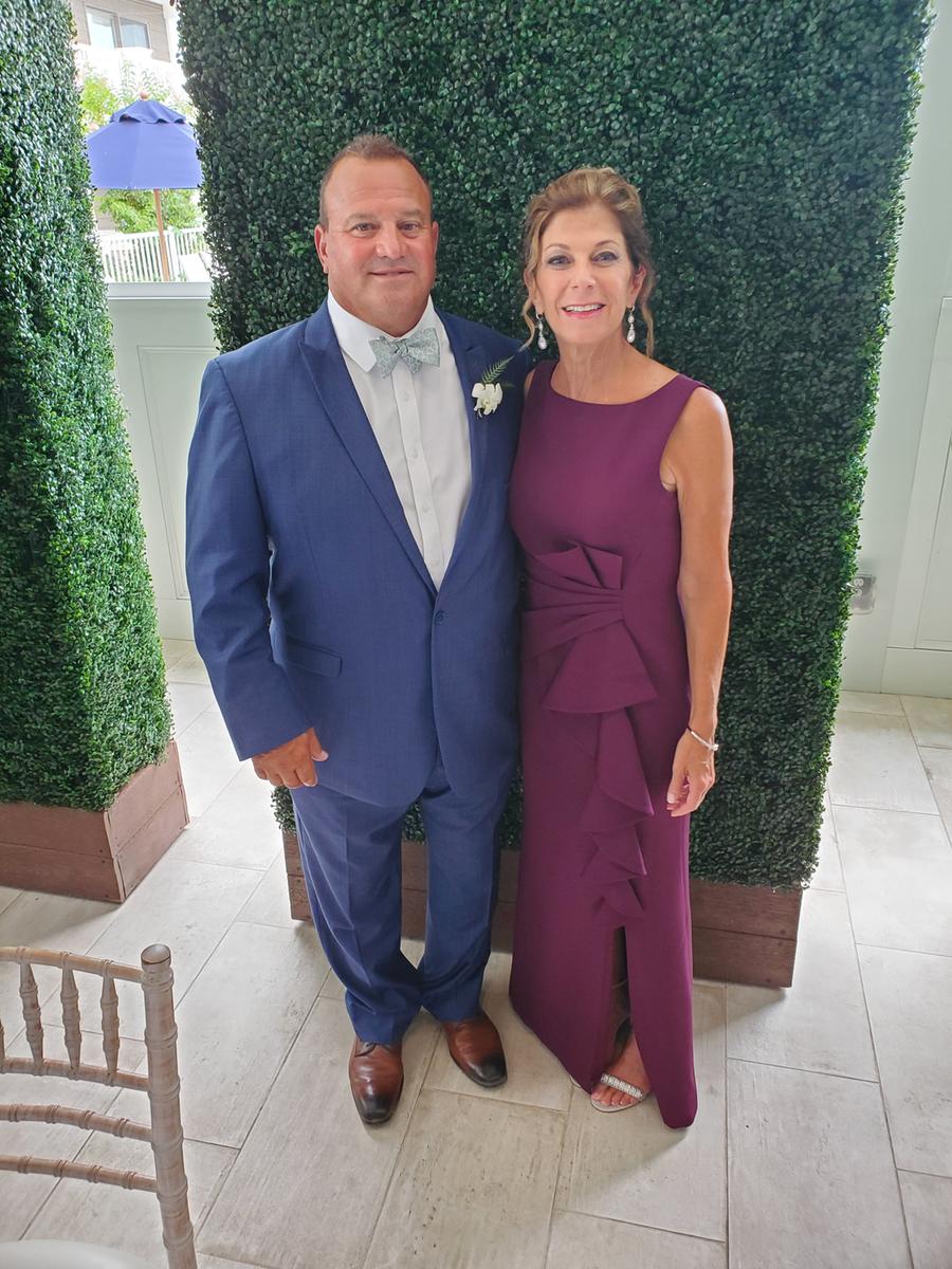 Review Thumbnail Image 0 198739625