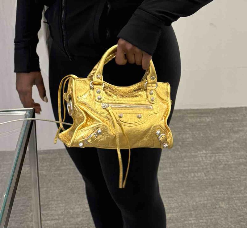 Review Thumbnail Image 0 246844766