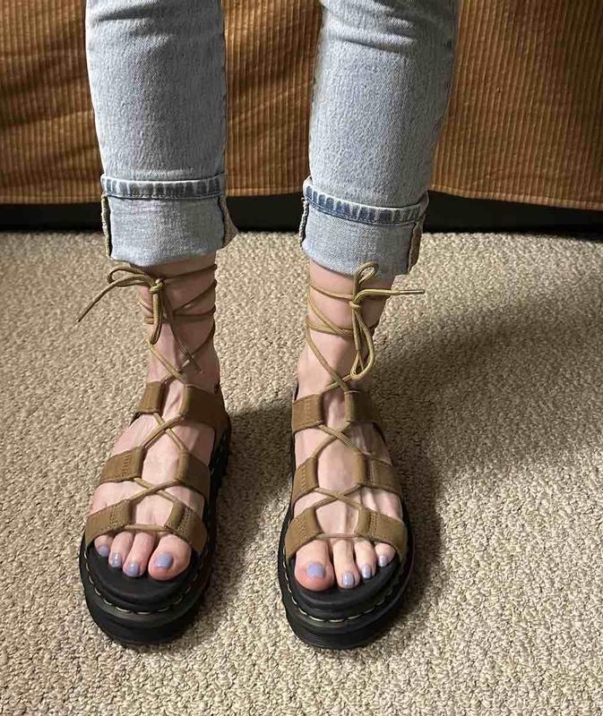 Review Thumbnail Image 0 233651503