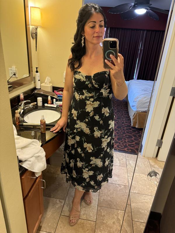 Customer photo for "Obsessed with this dress!"