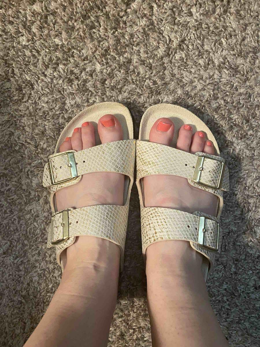 Review Thumbnail Image 0 208671549