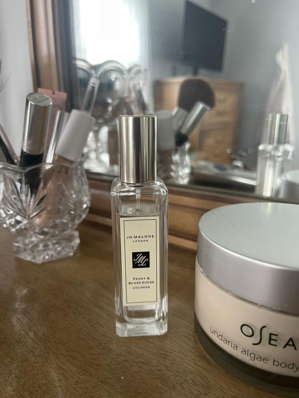 Customer photo for "Best perfume!"