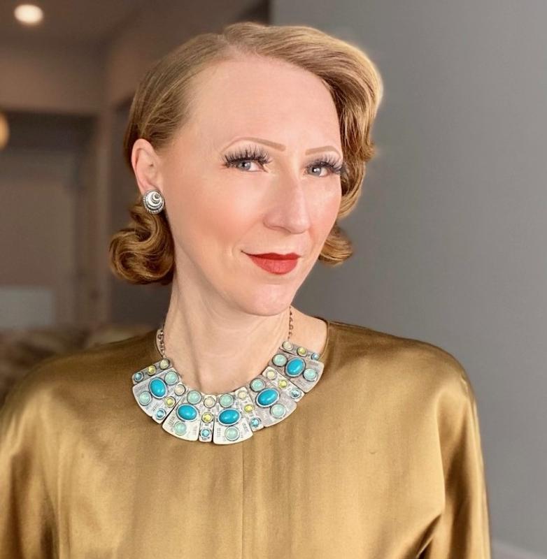 A Luxurious Showstopper for Confident Elegance