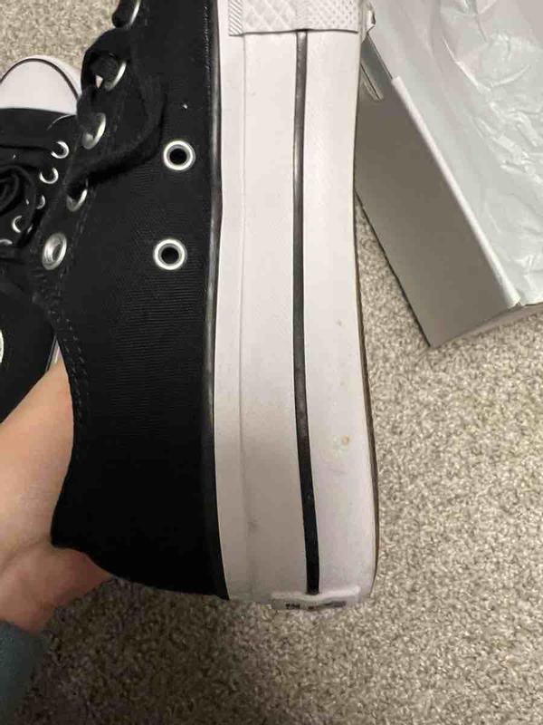 Customer photo for "Sent me a used shoe?"