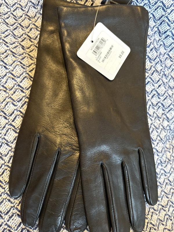 Customer photo for "Soft Black Leather Gloves"