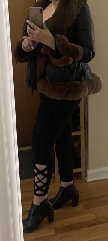 Review Thumbnail Image 0 225941742