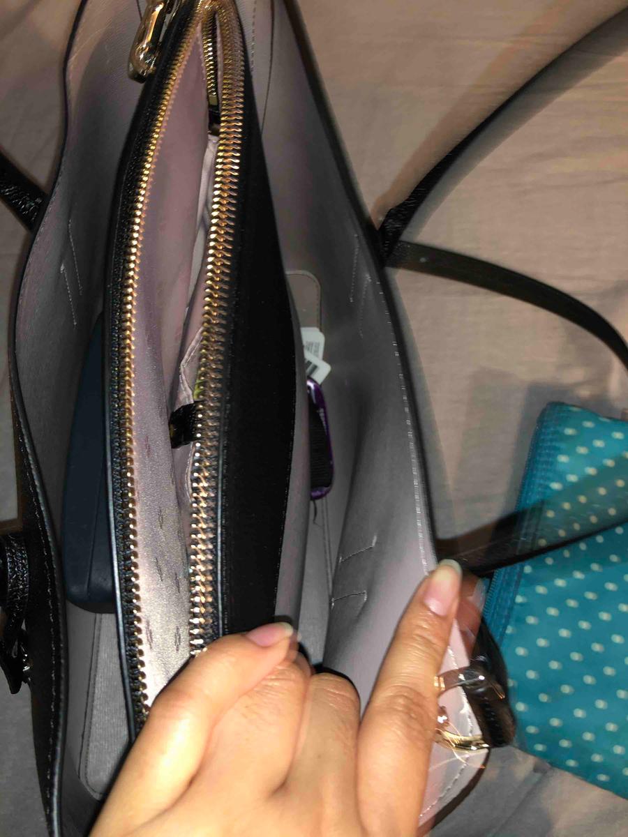 Customer photo for "perfect everyday bag!"