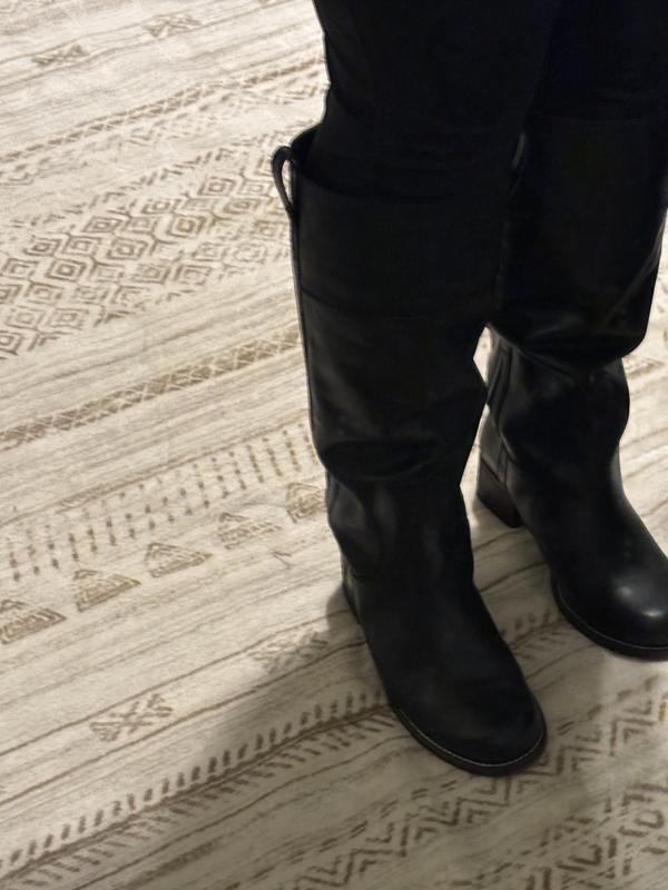 Customer photo for "Looooovvvveeee For extra wide calves"