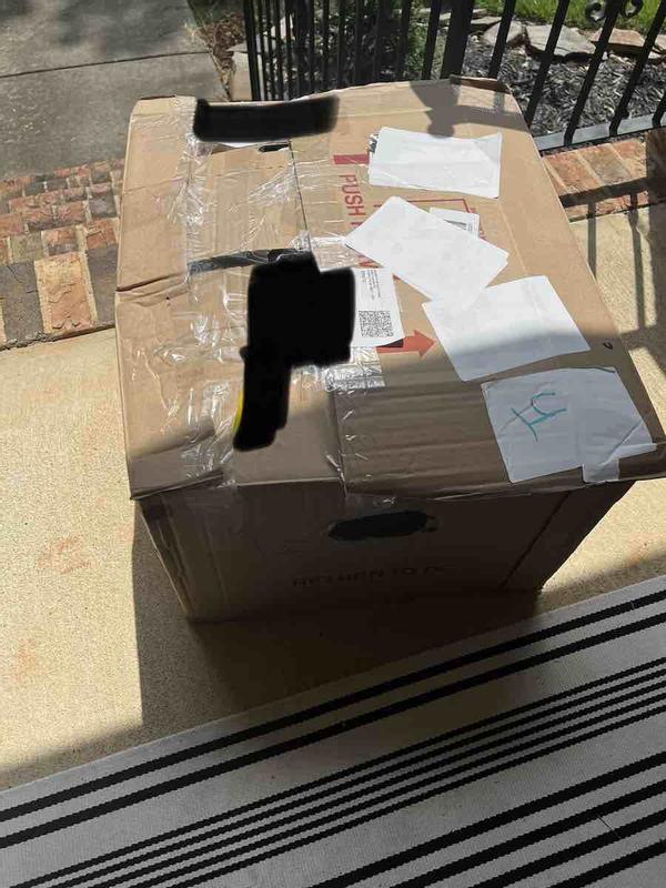 Customer photo for "such lack of caring in packaging and shopping item"