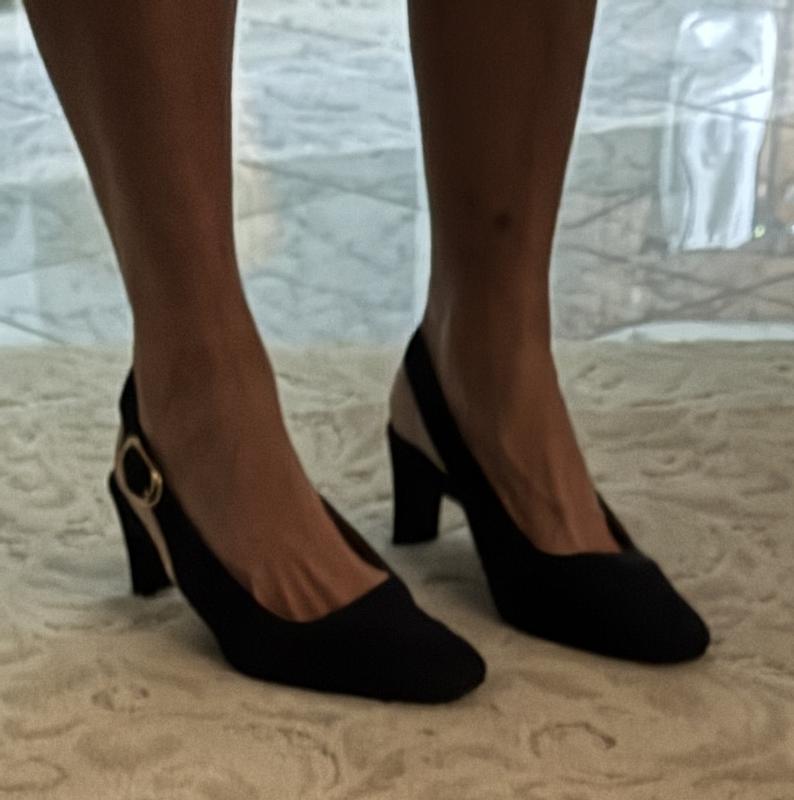 Customer photo for "Love this shoe"