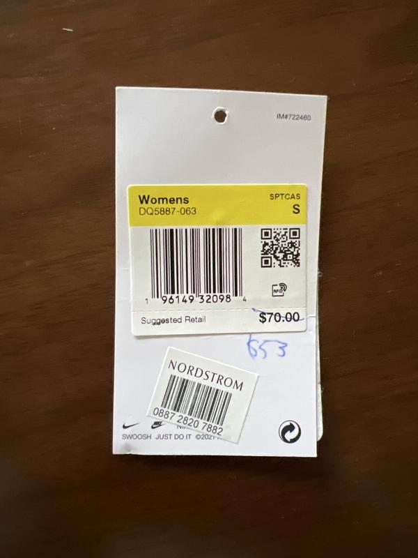 Customer photo for "Nordstrom Sucks"