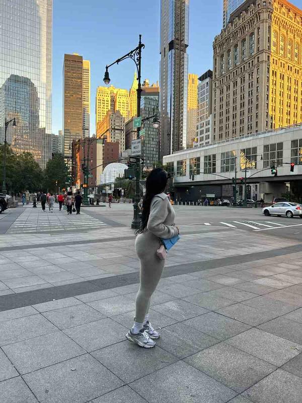 Review Thumbnail Image 0 228756124