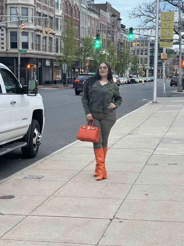 Review Thumbnail Image 0 225312400