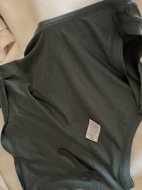 Customer photo for "Overall nice top but"