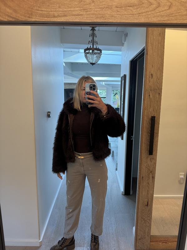 Review Thumbnail Image 1 247733475