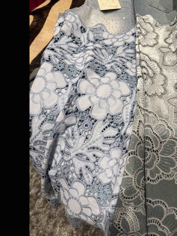 Customer photo for "jeans"