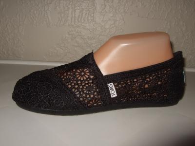 Customer photo for "Great shoes, make sure you get the right size!"