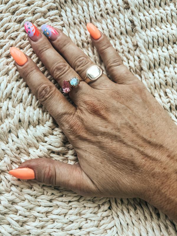 Review Thumbnail Image 0 226608795