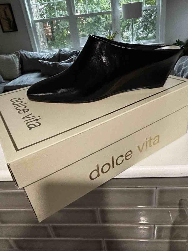 Customer photo for "Low-Heeled Stunner"