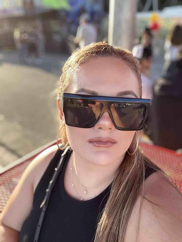 Very chic sunglasses