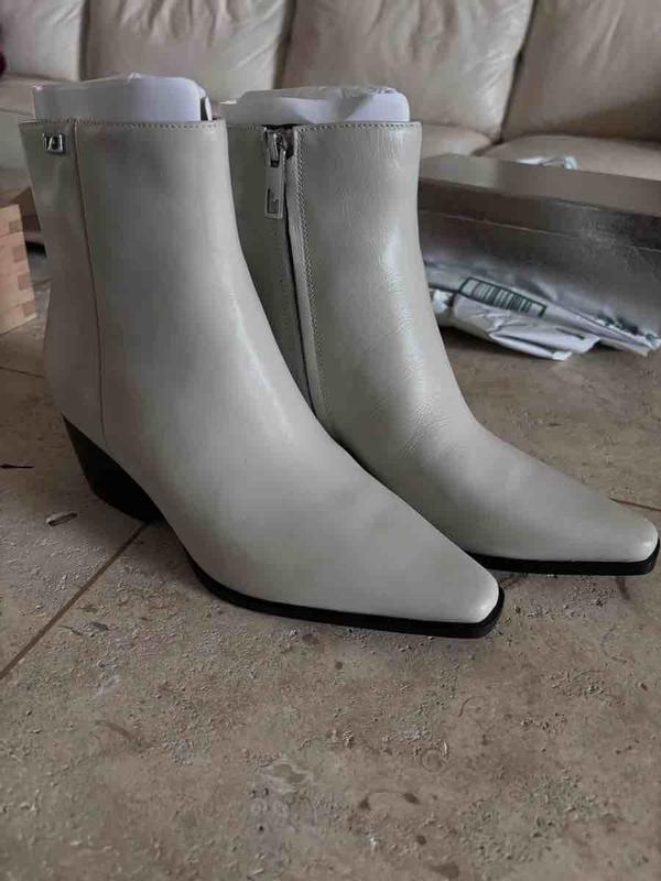 Review Thumbnail Image 1 236810422