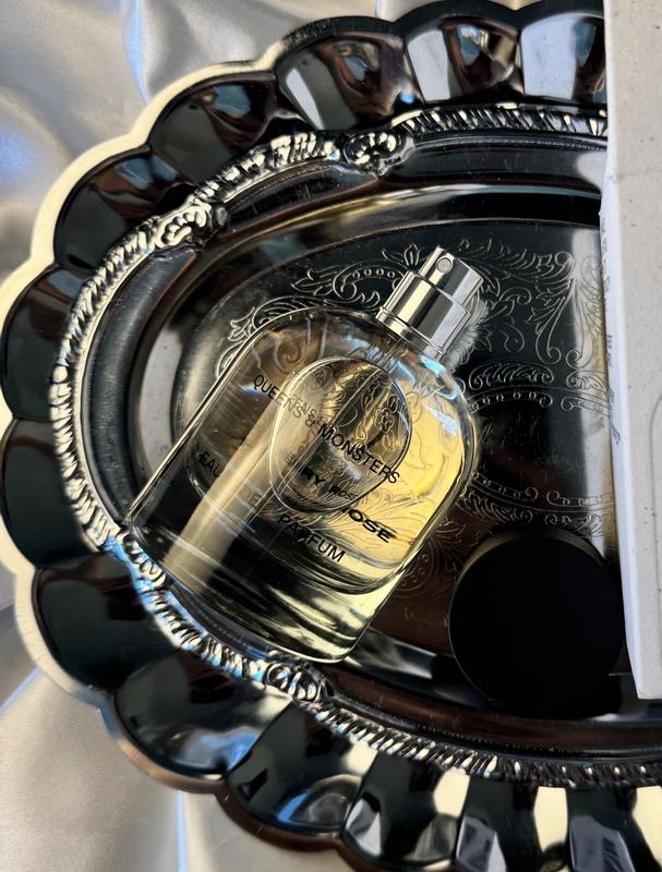 Customer photo for "Long-Lasting & Compliment-Worthy"