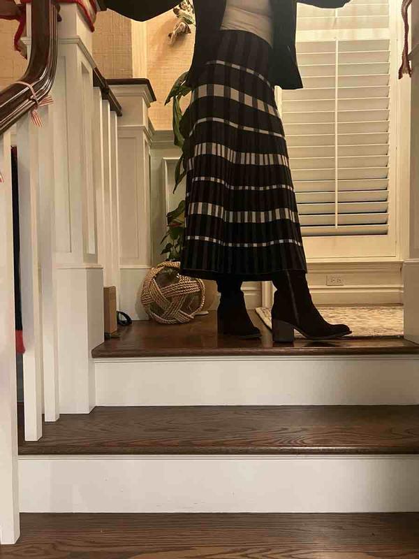 Review Thumbnail Image 1 246753421