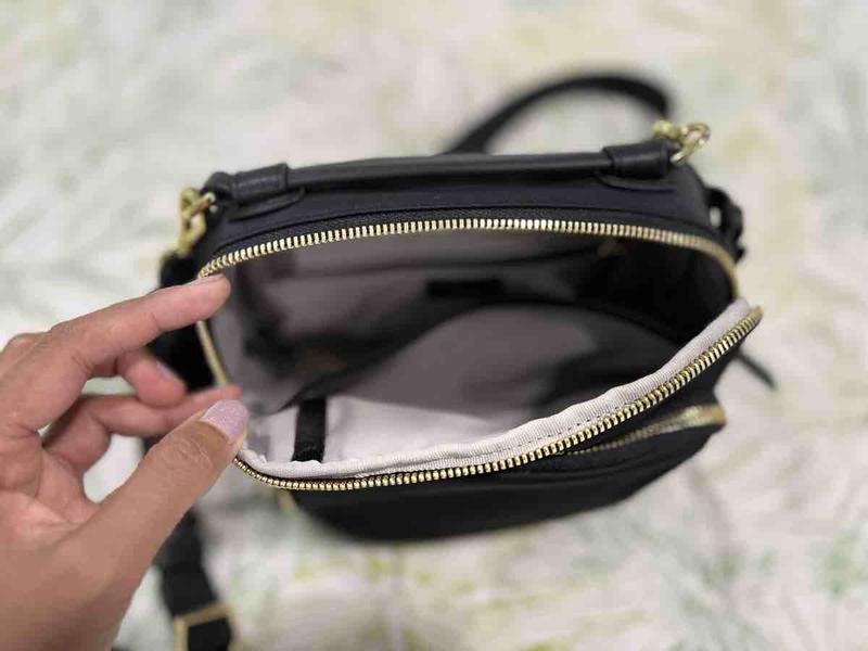 Customer photo for "Excellent Travel Crossbody!!!"