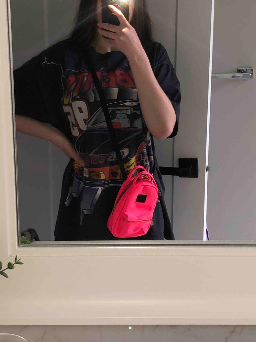 Review Thumbnail Image 0 195889791