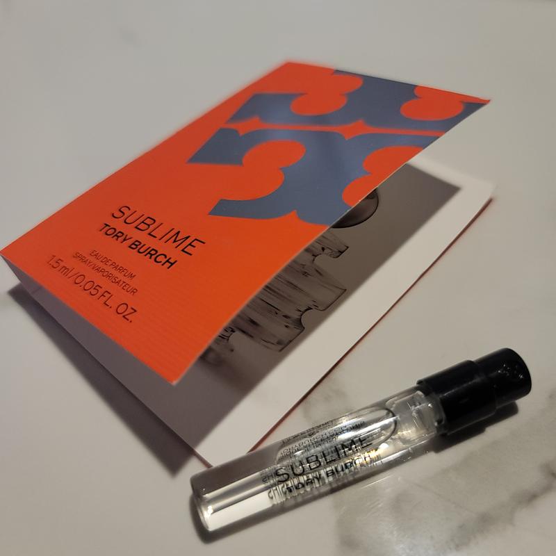 Customer photo for "This fragrance is a must have."