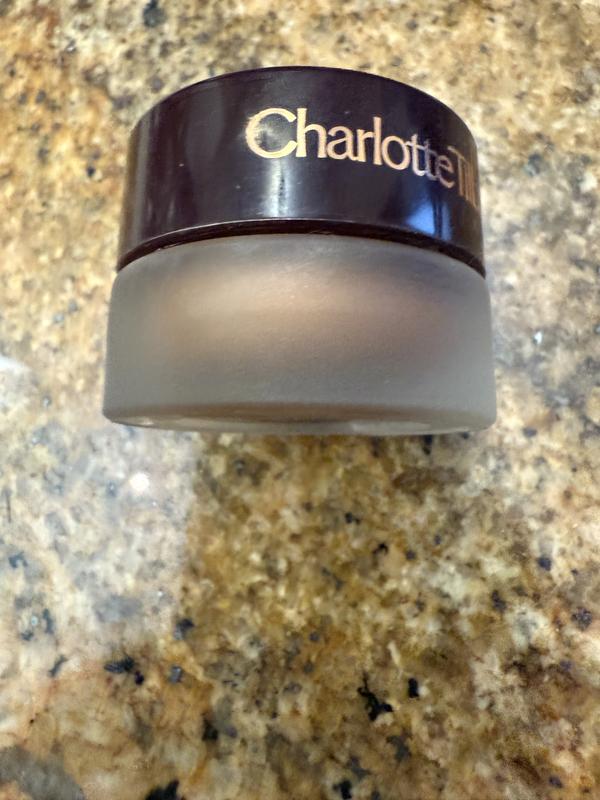 Customer photo for "Lovely Cream Shadow"