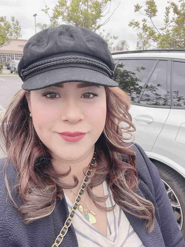 Customer photo for "LOVE this hat!"