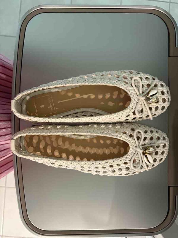 Review Thumbnail Image 0 250779011