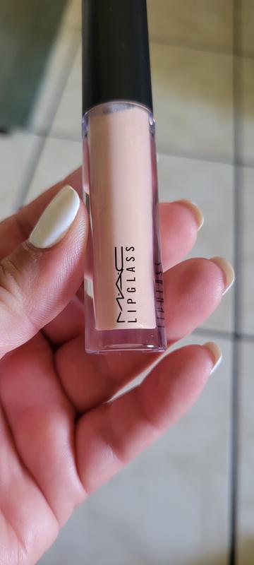 I don't like the taste of the lip gloss