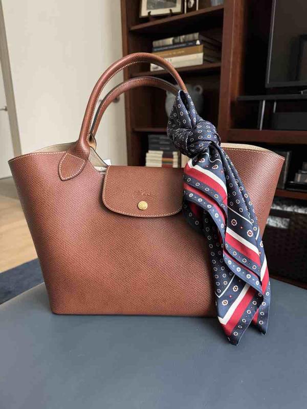 Review Thumbnail Image 0 248672518