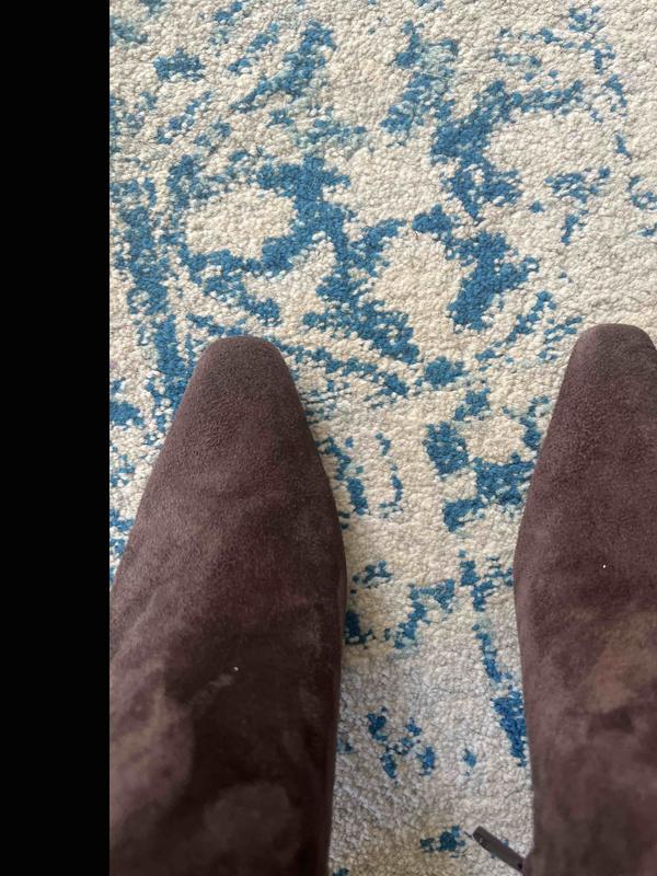 Customer photo for "They say new but they are NOT"