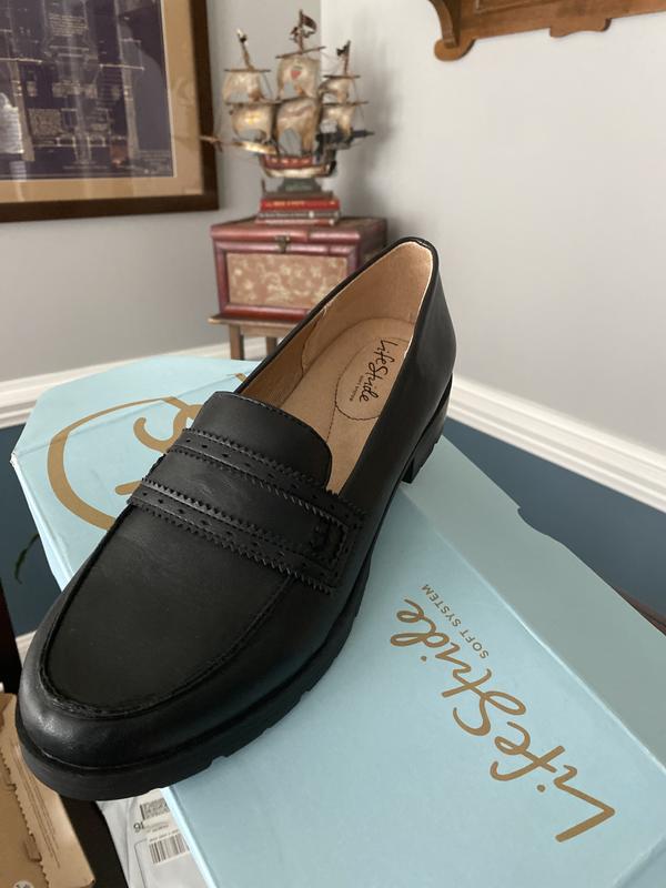 Review Thumbnail Image 0 225469940